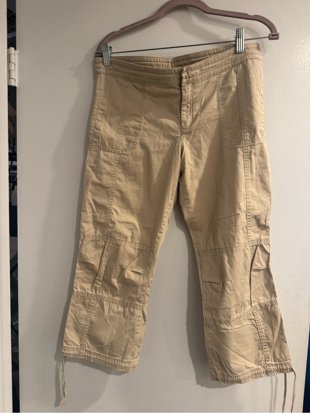 Abercrombie & Fitch Tan Cargo Capris Size 2 Y2K Utility Pants